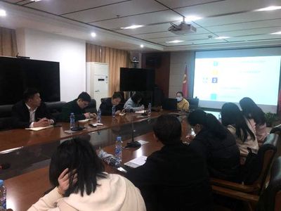 南昌高新區(qū)開展企業(yè)就業(yè)創(chuàng)業(yè)政策培訓(xùn)會